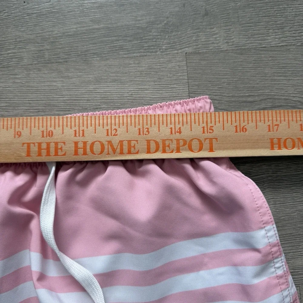 Chubbies The On The Horizons Swim Trunks Men Men`s XL Bathing Suit Short 5.5